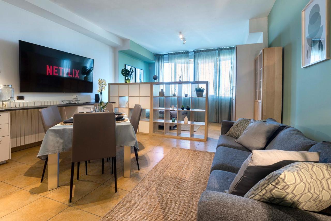 Cavour Elegante Loft In Centro Apartment Macerata Luaran gambar