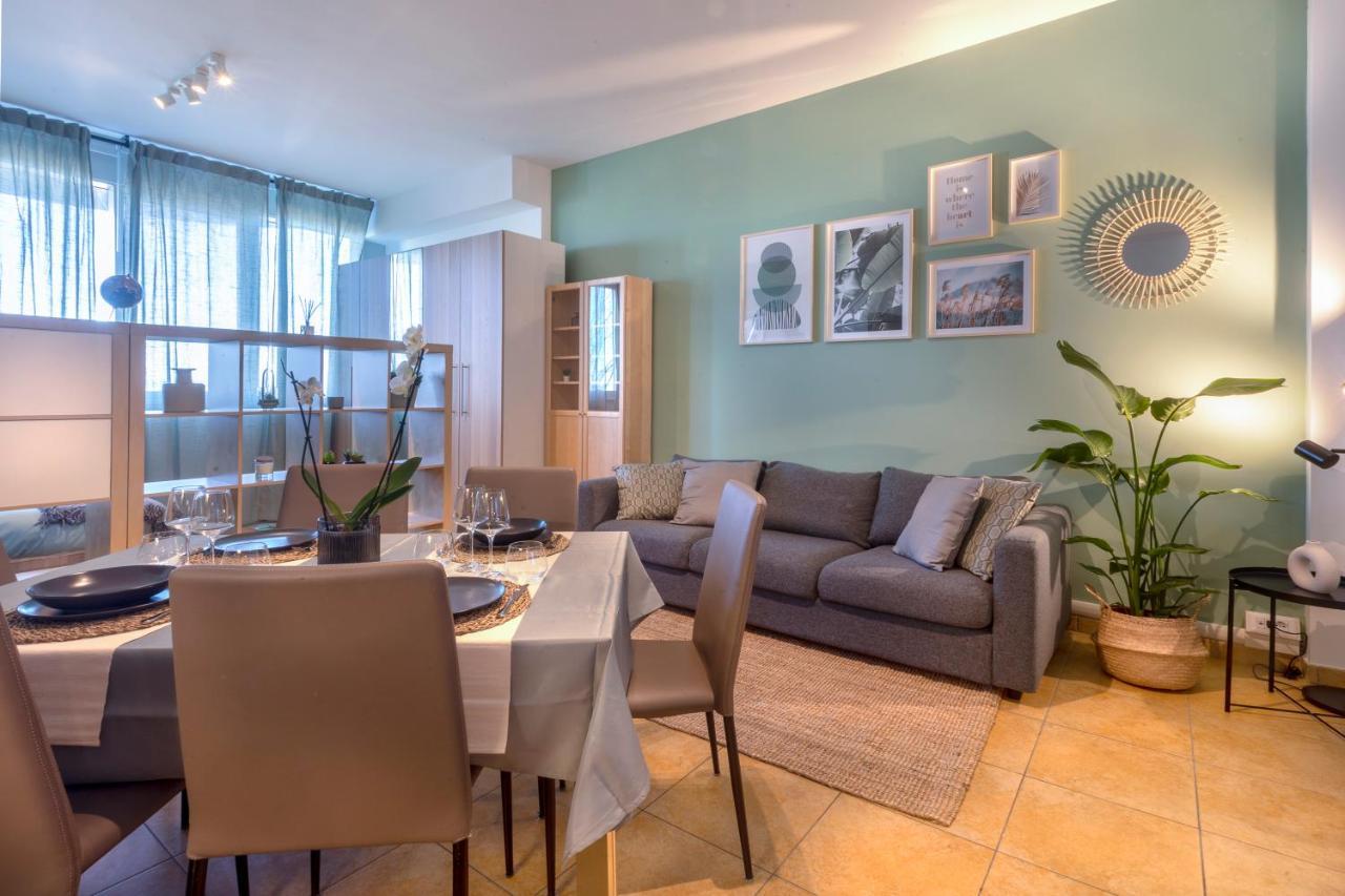 Cavour Elegante Loft In Centro Apartment Macerata Luaran gambar