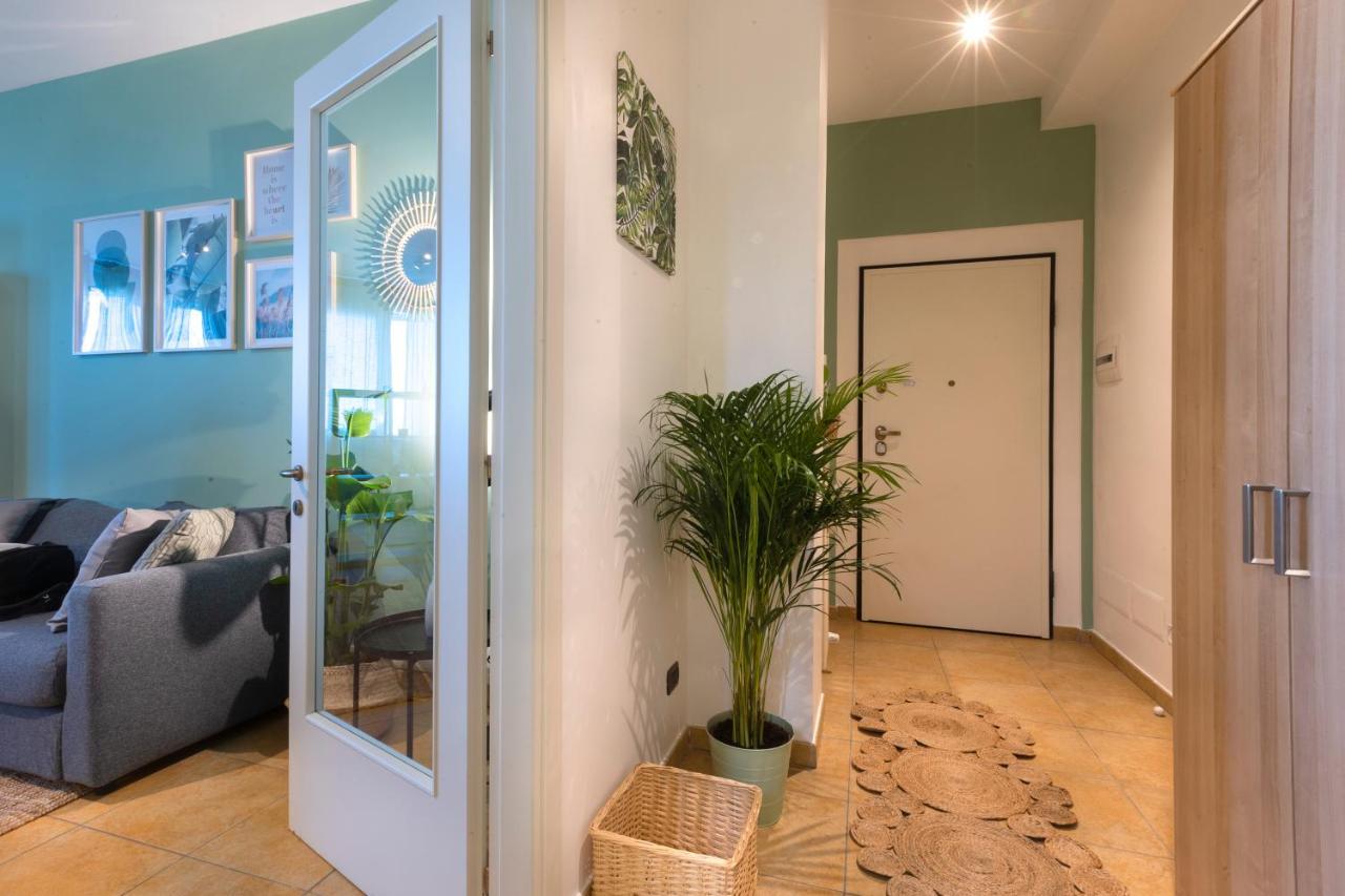 Cavour Elegante Loft In Centro Apartment Macerata Luaran gambar